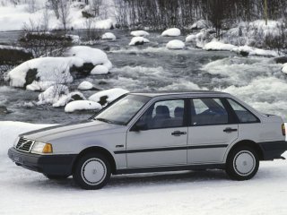 Volvo 440 1989-1996